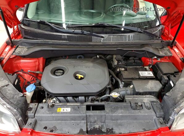 KNDJP3A53K7664458 2019 KIA SOUL Red Widok komory silnika