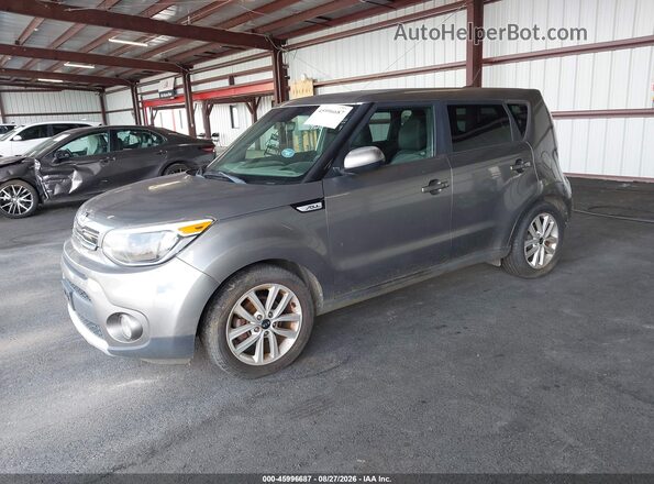 KNDJP3A55H7470622 2017 KIA SOUL Gray Przód lewy
