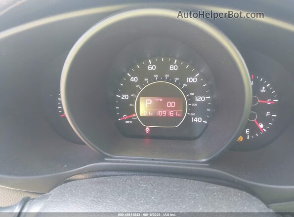 KNDJP3A55J7904656 2018 KIA SOUL Белый Вид задних сидений