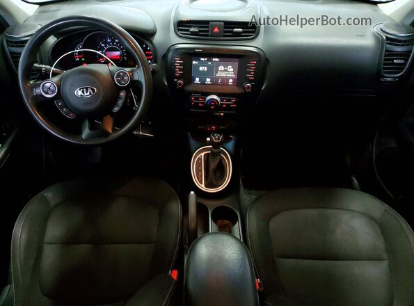KNDJP3A56J7520322 2018 KIA SOUL Blue Widok deski rozdzielczej