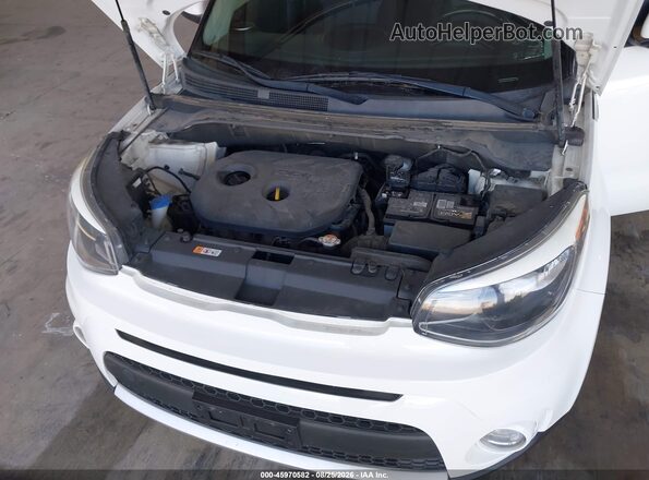 KNDJP3A56J7529666 2018 KIA SOUL Белый Вид сзади
