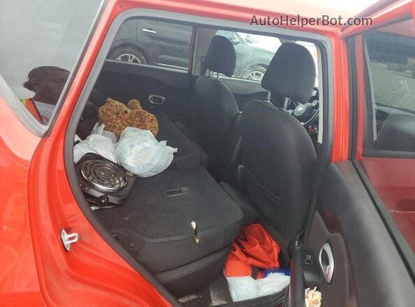KNDJP3A56K7004575 2019 KIA SOUL Красный Вид задних сидений