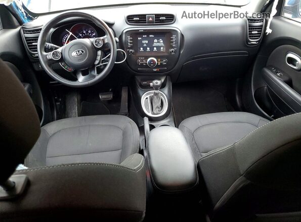 KNDJP3A5XJ7571533 2018 KIA SOUL Blue Widok deski rozdzielczej
