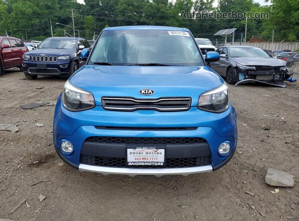 KNDJP3A5XJ7571533 2018 KIA SOUL Blue Widok z przodu