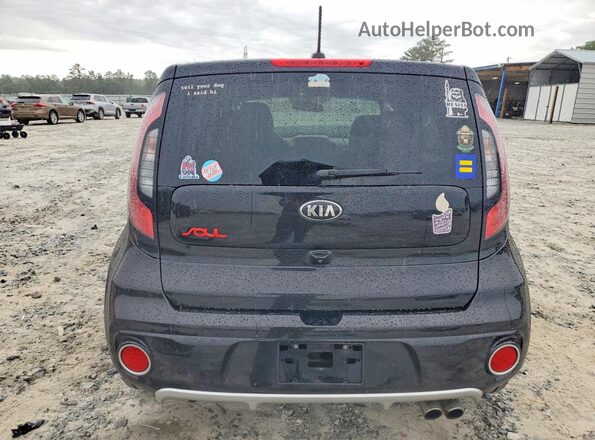 KNDJX3AA8J7617065 2018 KIA SOUL Black Հետևի տեսք