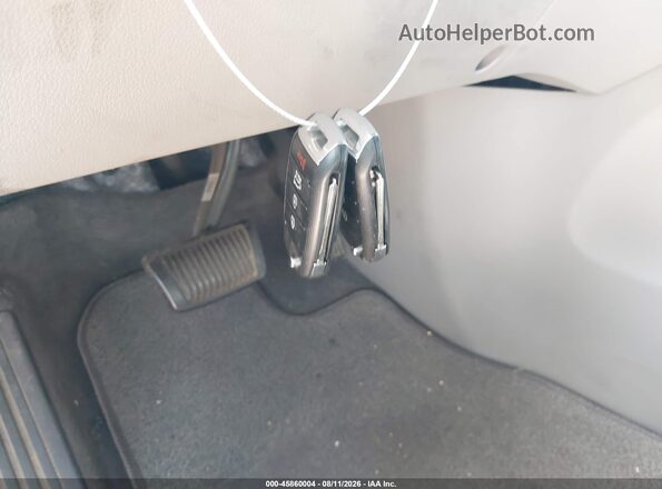 KNDMA5C17G6176258 2016 KIA SEDONA Silver Dashboard view