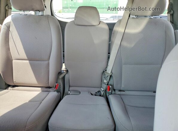 KNDMB5C10G6144751 2016 KIA SEDONA Black Հետևի նստատեղերի տեսք