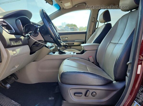 KNDMB5C10H6338665 2017 KIA SEDONA Maroon Front interior view