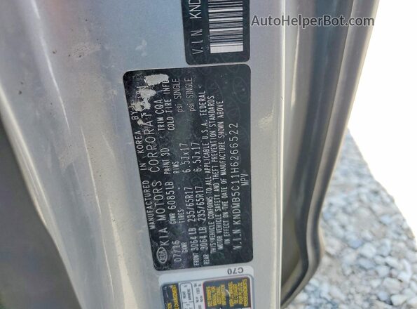 KNDMB5C11H6266522 2017 KIA SEDONA Silver Widok naklejki z numerem VIN