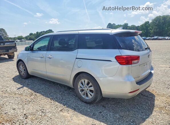 KNDMB5C11H6266522 2017 KIA SEDONA Silver Tył lewy