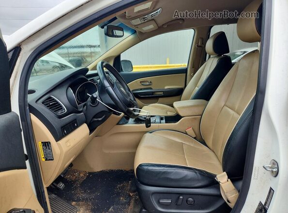 KNDMB5C11H6325942 2017 KIA SEDONA White Սալոնի դիմացի տեսք