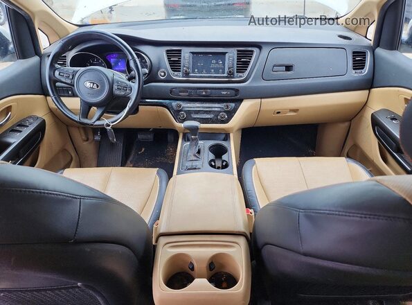 KNDMB5C11H6325942 2017 KIA SEDONA White Առջևի վահանակի տեսք