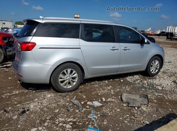 KNDMB5C11J6372524 2018 KIA SEDONA Silver Հետևի աջ