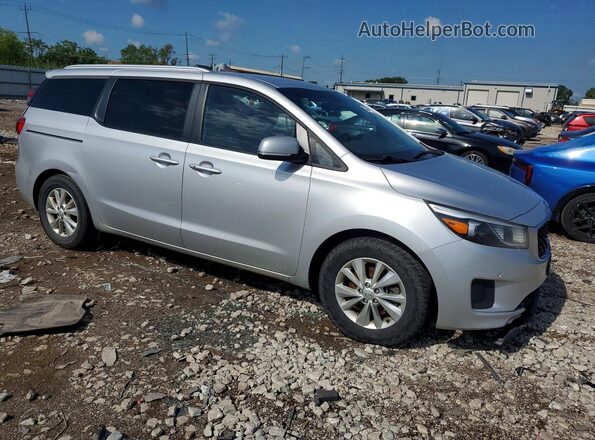 KNDMB5C11J6372524 2018 KIA SEDONA Silver Առջևի աջ