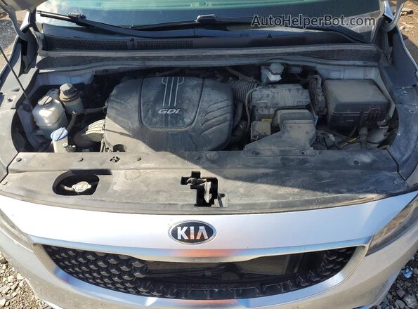 KNDMB5C11J6372524 2018 KIA SEDONA Silver Շարժիչի բաժամունքի տեսք