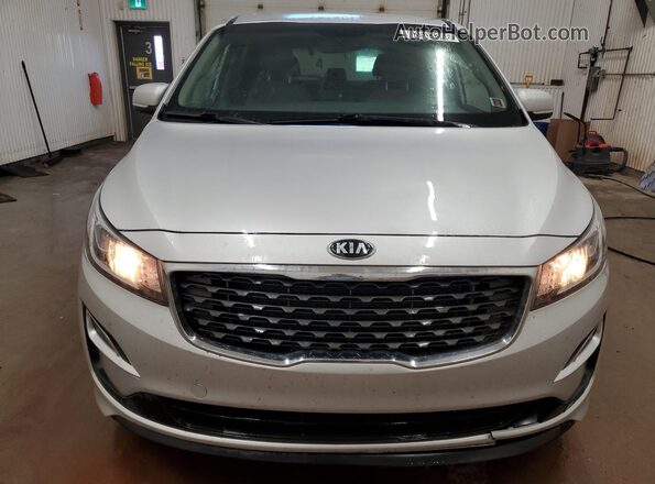 KNDMB5C11L6654391 2020 KIA SEDONA Серебряный Панорамный вид салона 360°