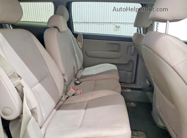 KNDMB5C11L6654391 2020 KIA SEDONA Серебряный Вид задней части салона