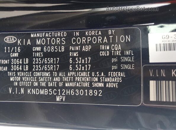 KNDMB5C12H6301892 2017 KIA SEDONA Black Widok naklejki z numerem VIN