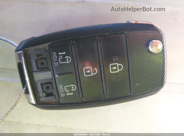 KNDMB5C13G6175797 2016 KIA SEDONA Gray Widok deski rozdzielczej