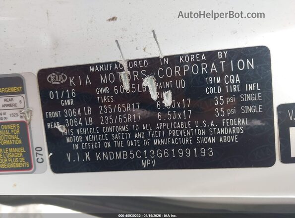 KNDMB5C13G6199193 2016 KIA SEDONA White Vista del compartimento del motor