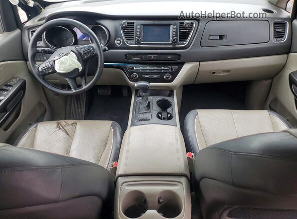 KNDMB5C13H6247907 2017 KIA SEDONA Gray Առջևի վահանակի տեսք
