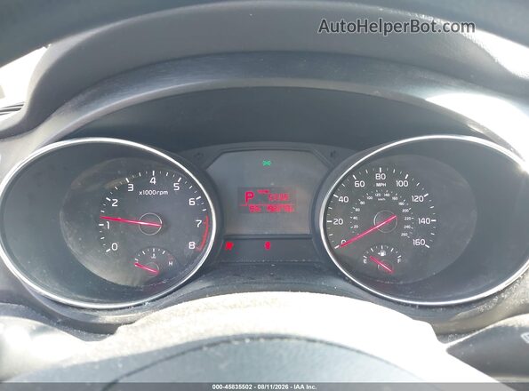 KNDMB5C13J6348595 2018 KIA SEDONA Maroon Widok tylnych siedzeń