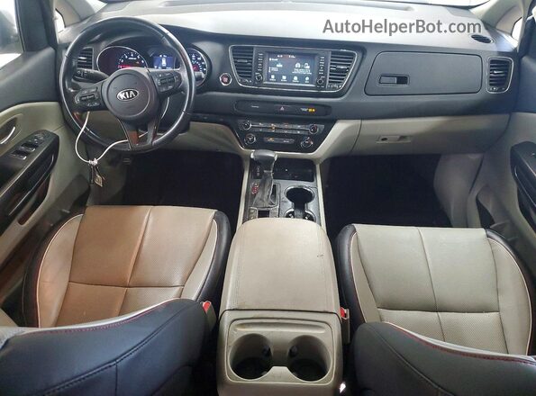 KNDMB5C13M6662199 2021 KIA SEDONA Silver Vista del salpicadero
