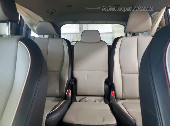 KNDMB5C13M6662199 2021 KIA SEDONA Silver Vista de los asientos traseros