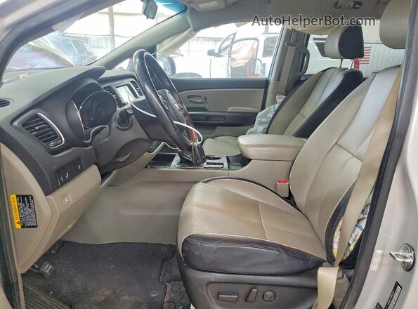 KNDMB5C13M6662199 2021 KIA SEDONA Silver Vista interior delantera