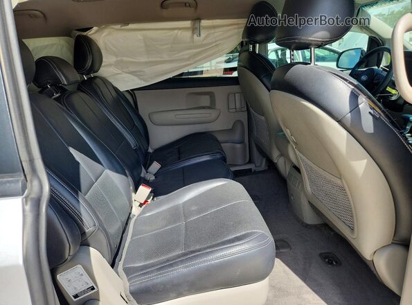 KNDMB5C13M6673509 2021 KIA SEDONA Silver Вид задньої частини салону