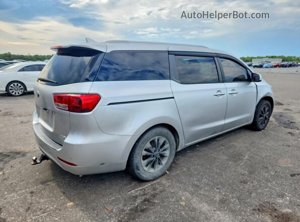 KNDMB5C14H6251898 2017 KIA SEDONA Silver Задня права чверть
