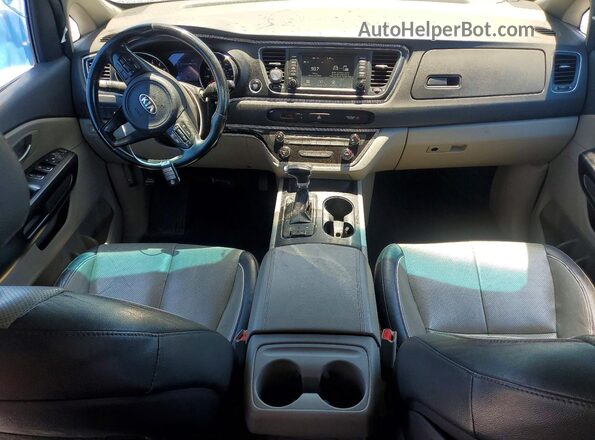 KNDMB5C14H6252761 2017 KIA SEDONA Black Vista del salpicadero