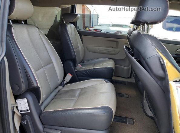 KNDMB5C14H6252761 2017 KIA SEDONA Black Vista interior trasera