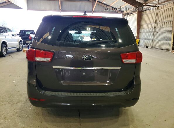 KNDMB5C14J6350906 2018 KIA SEDONA Коричневый Вид сзади