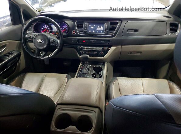 KNDMB5C14J6350906 2018 KIA SEDONA Коричневый Вид панели приборов