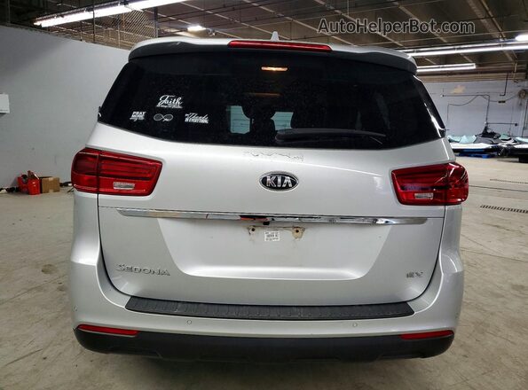 KNDMB5C14M6664771 2021 KIA SEDONA Silver Вид ззаду