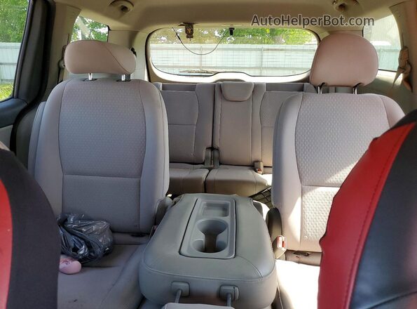 KNDMB5C15G6092095 2016 KIA SEDONA Black Rear seats view