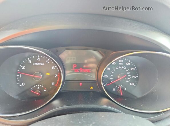 KNDMB5C15G6202823 2016 KIA SEDONA Silver Widok zestawu wskaźników