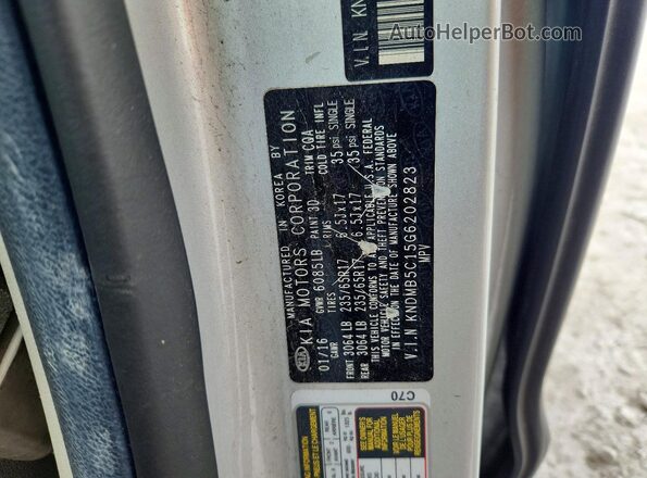 KNDMB5C15G6202823 2016 KIA SEDONA Silver Widok naklejki z numerem VIN