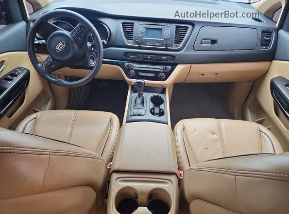 KNDMB5C15H6225892 2017 KIA SEDONA Black Dashboard view
