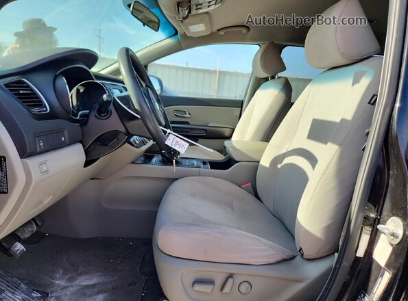 KNDMB5C16G6163546 2016 KIA SEDONA Black Widok wnętrza z przodu