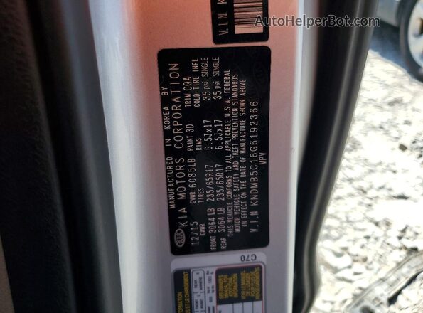 KNDMB5C16G6192366 2016 KIA SEDONA Silver VIN sticker view