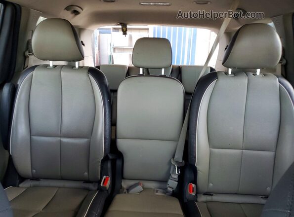 KNDMB5C16G6215662 2016 KIA SEDONA Gray Rear seats view