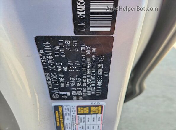 KNDMB5C16H6281923 2017 KIA SEDONA Silver VIN կոդի պիտակի տեսք