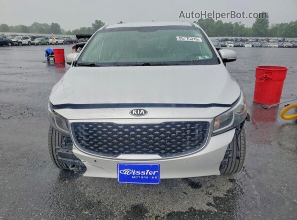 KNDMB5C16H6310370 2017 KIA SEDONA Серебряный Вид спереди