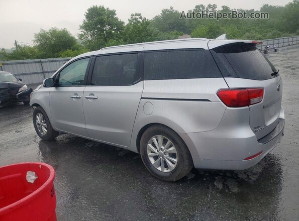KNDMB5C16H6310370 2017 KIA SEDONA Серебряный Задняя левая четверть