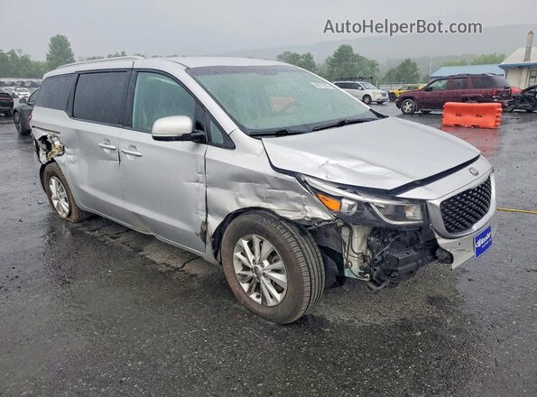 KNDMB5C16H6310370 2017 KIA SEDONA Серебряный Передняя правая четверть