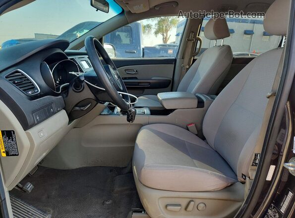 KNDMB5C17G6082376 2016 KIA SEDONA Blue Widok wnętrza z przodu