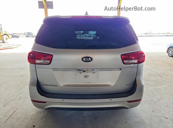 KNDMB5C17H6313102 2017 KIA SEDONA Silver Vista trasera