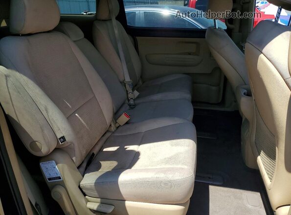 KNDMB5C17J6397394 2018 KIA SEDONA Burgundy Widok wnętrza z tyłu